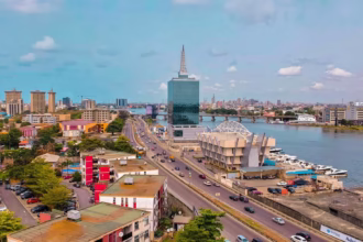 6 Businesses That Thrive in Lagos (And Why) Lagos is a busy city. It is full of people, cars, noise, and big dreams. Many people move to Lagos to start a business or find work. But not all businesses survive. Some fail after a few months. Others do very well. In this post, we will talk about 6 businesses that thrive in Lagos. We will also tell you why they succeed and how you can start one too.